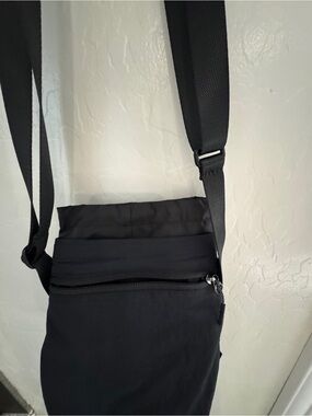 lululemon athletica Black Mini Crossbody Bag